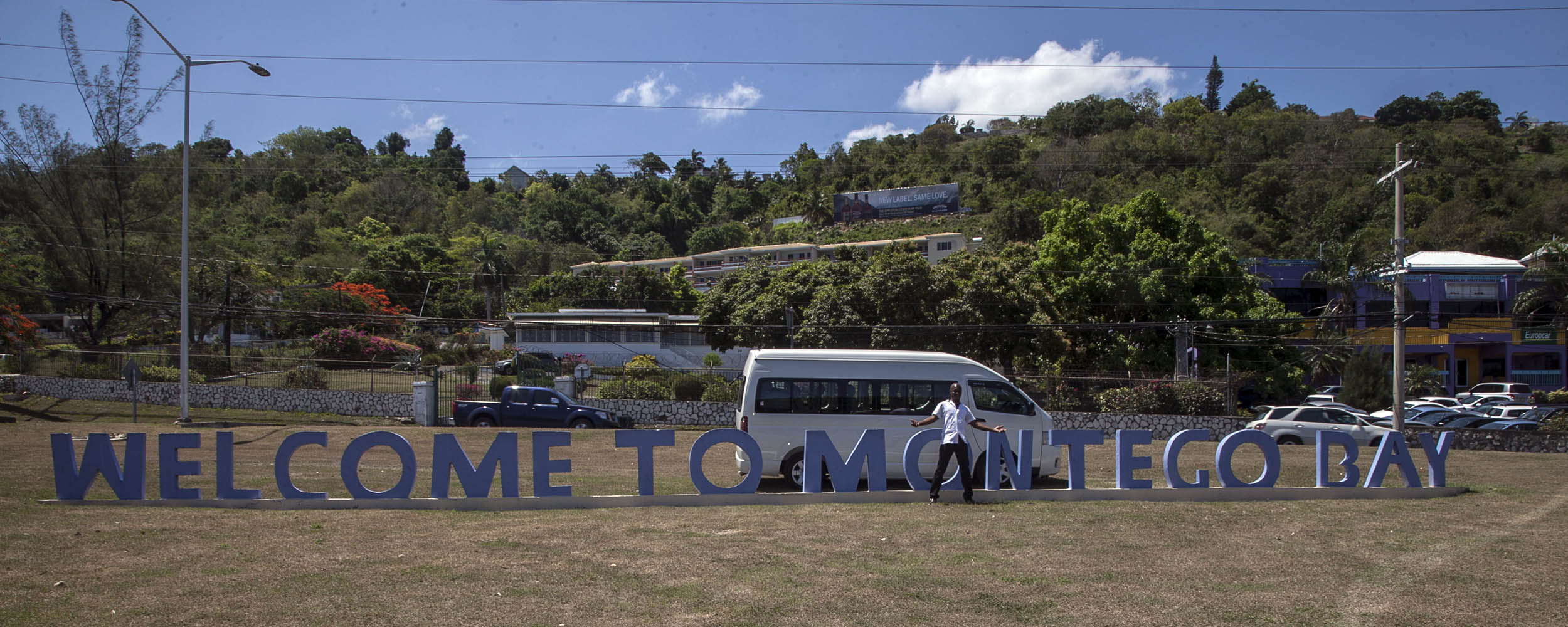 Jamaica Taxi and Tours @ Welcome Sign - Montego Bay Jamaica