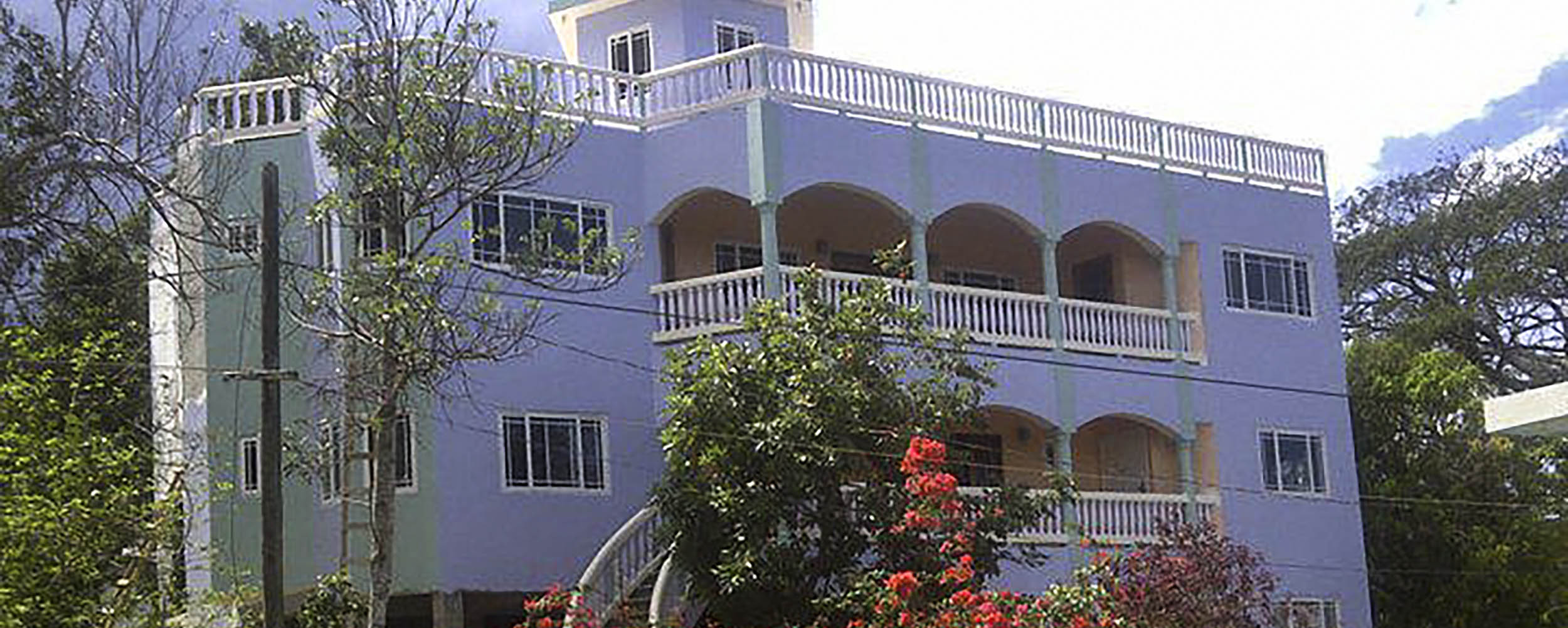 Steve Weinstein Guesthouse - Negril Jamaica